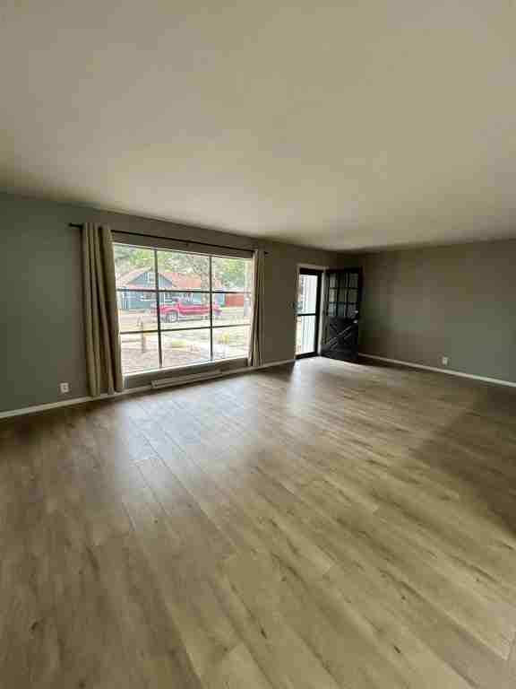 1219 Logan St - Photo 3 of 14