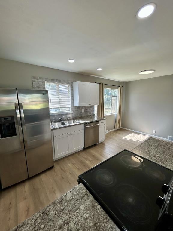 1219 Logan St - Photo 5 of 14