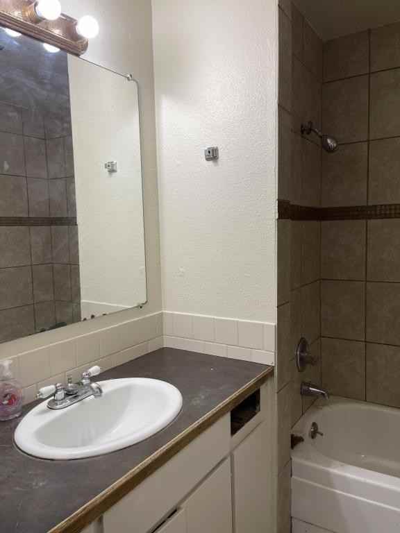 3318 Se 148th Ave - Photo 4 of 5