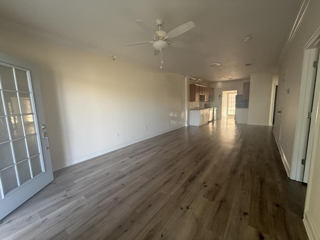 1106 32nd Ave - Photo 4 of 24