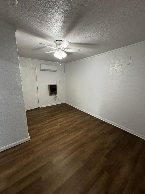 2313 B St Ne - Photo 7 of 16
