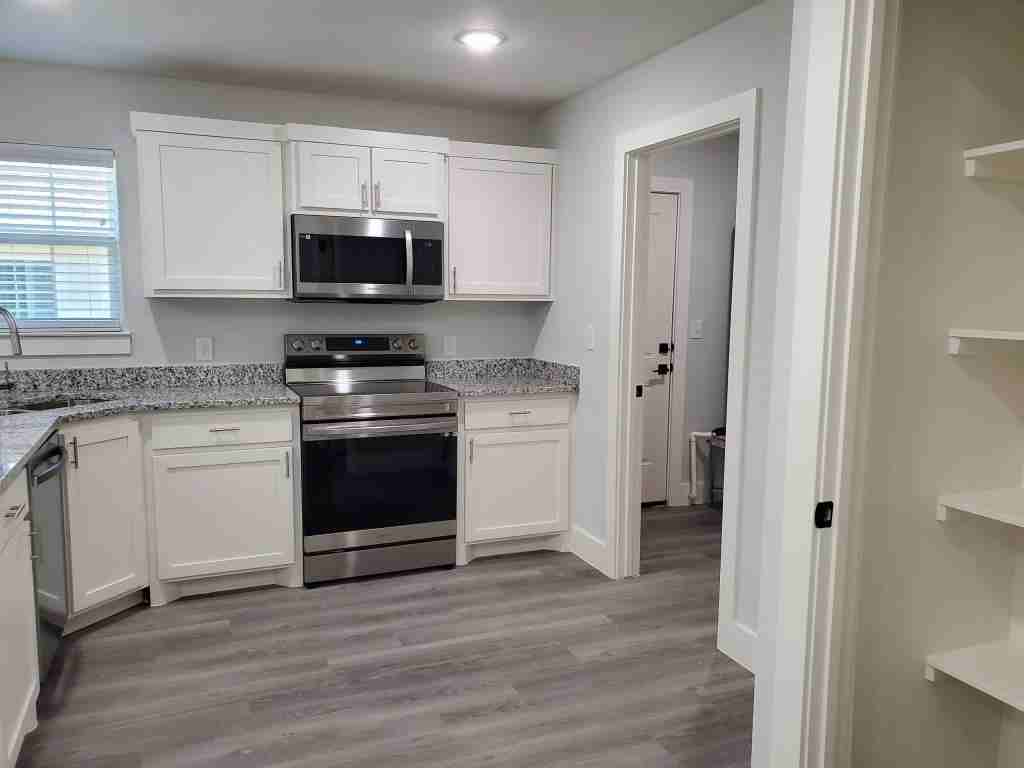 608 E 3rd St - Photo 2 of 15