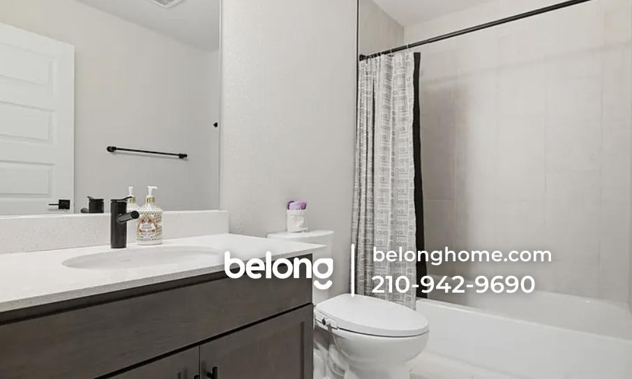 411 Ira Ave - Photo 3 of 16