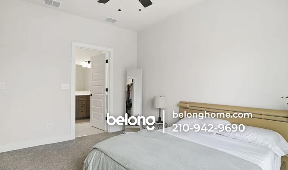 411 Ira Ave - Photo 5 of 16