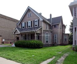 196 N Goodman St #7 - Photo 1 of 1