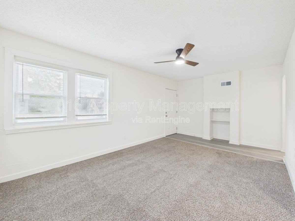 6029 Indiana Ave - Photo 2 of 10