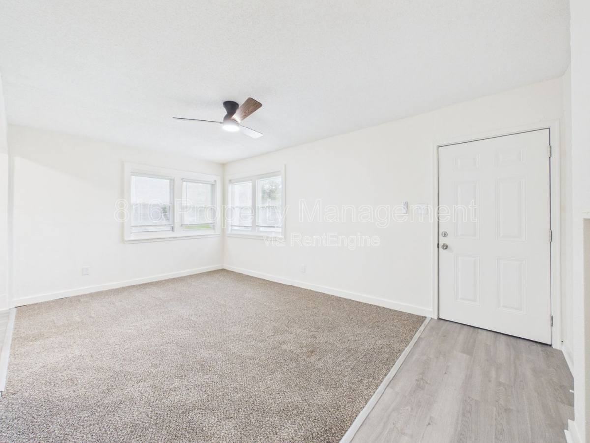 6029 Indiana Ave - Photo 3 of 10
