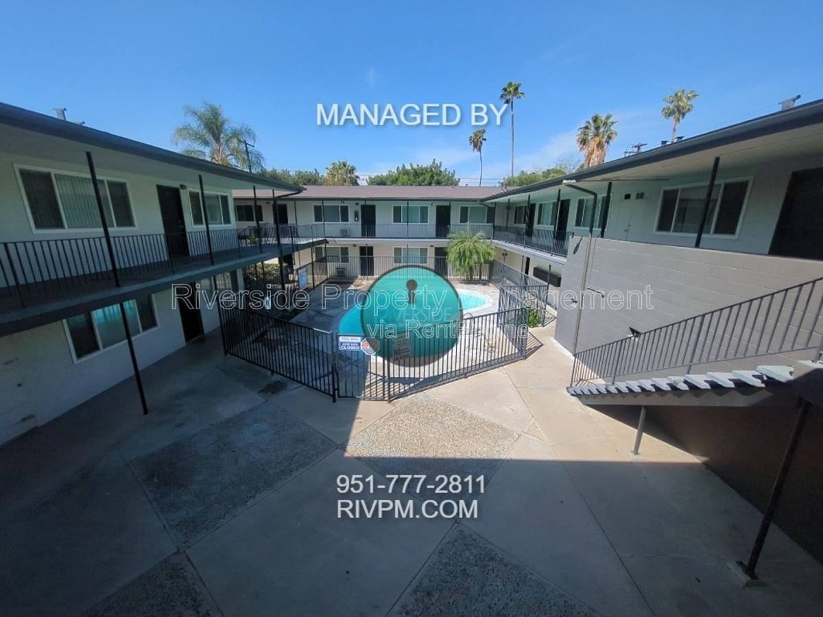 1881 Loma Vista St #2 - Photo 3 of 4