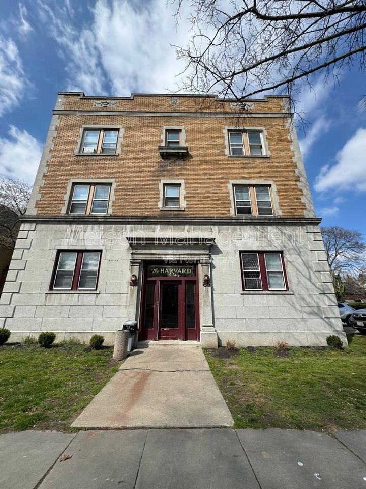 85 Meigs St #3D