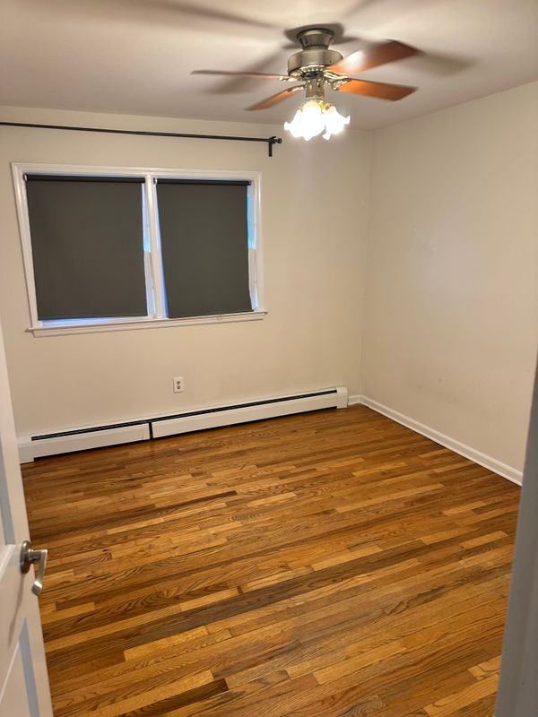 718 Spring Ave - Photo 3 of 11