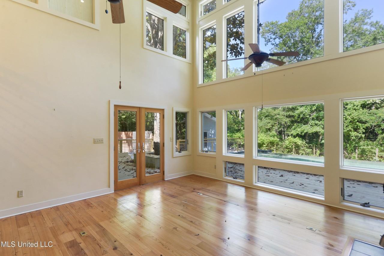 1220 Sunset Dr - Photo 7 of 40