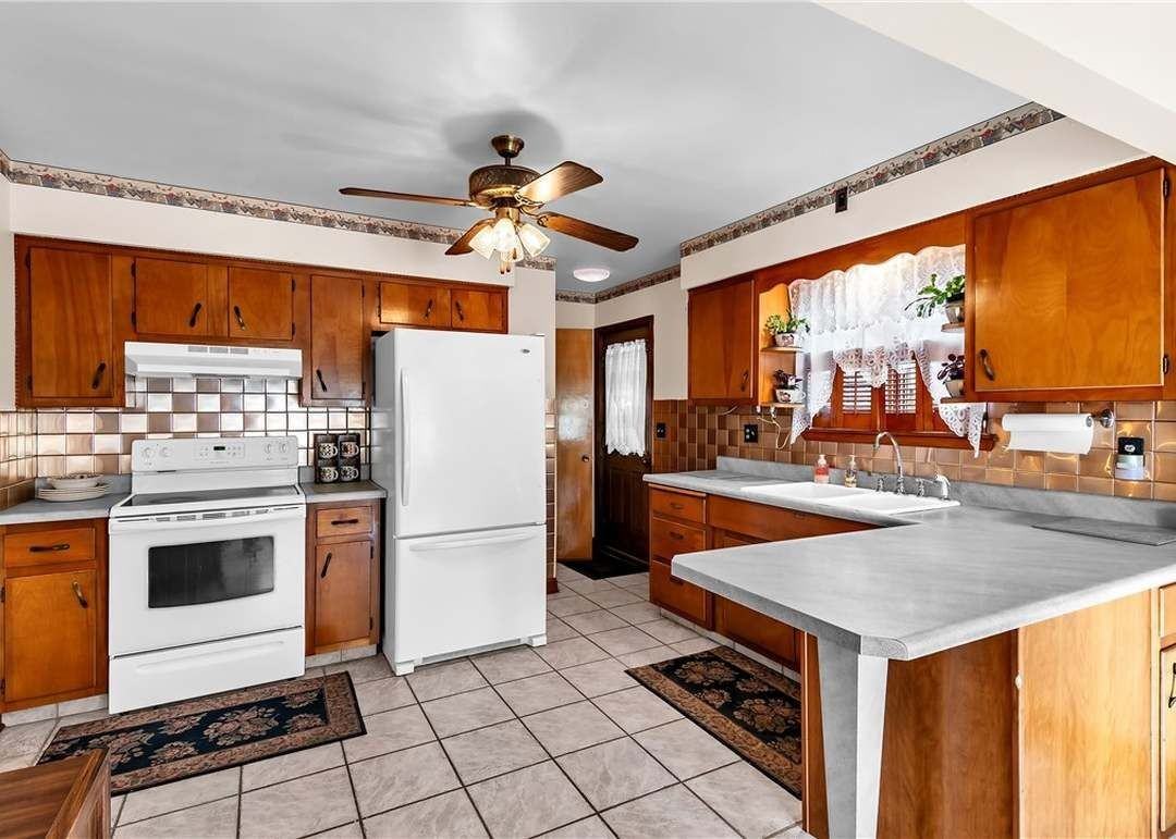 3302 Wilson Ave - Photo 2 of 7