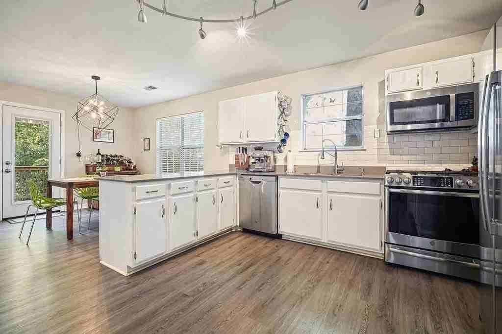 5078 Afton Way Se - Photo 4 of 50