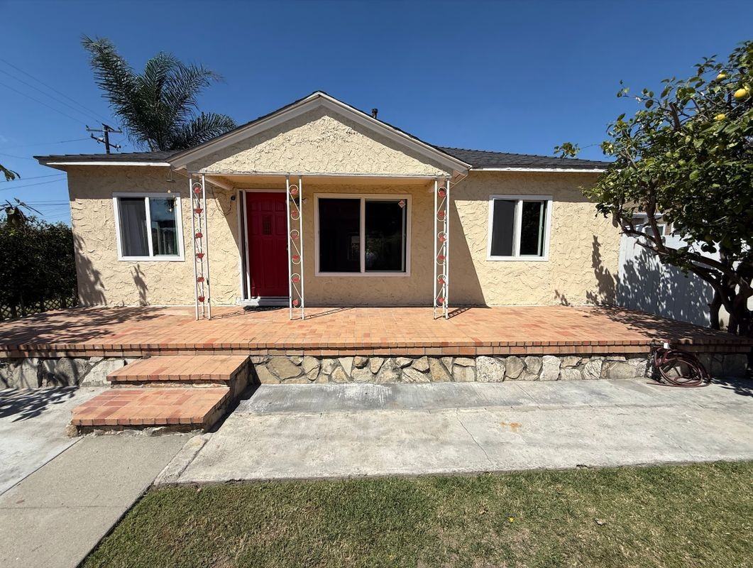 12139 Gard Ave - Photo 2 of 36