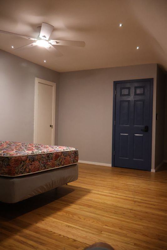 1152 Main St - Photo 2 of 10