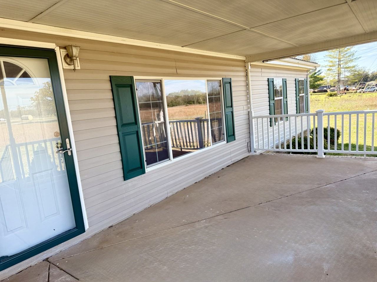 6124 Sledge Rd - Photo 6 of 39
