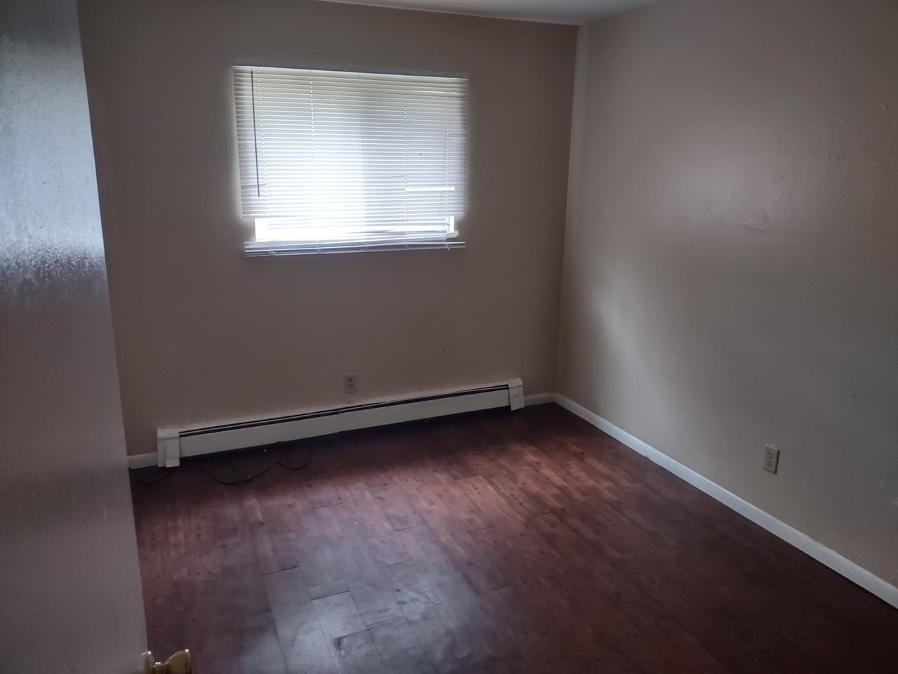 1034 Suburban Ave #307 - Photo 2 of 4