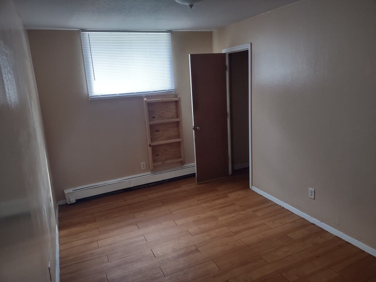 1034 Suburban Ave #104 - Photo 2 of 5