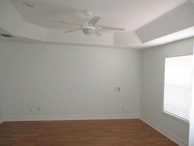 8887 Chestnut Ridge Way - Photo 7 of 9
