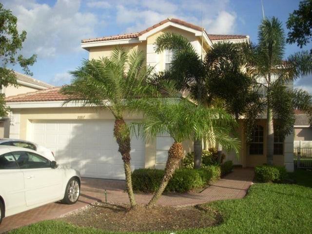 8887 Chestnut Ridge Way - Photo 2 of 9