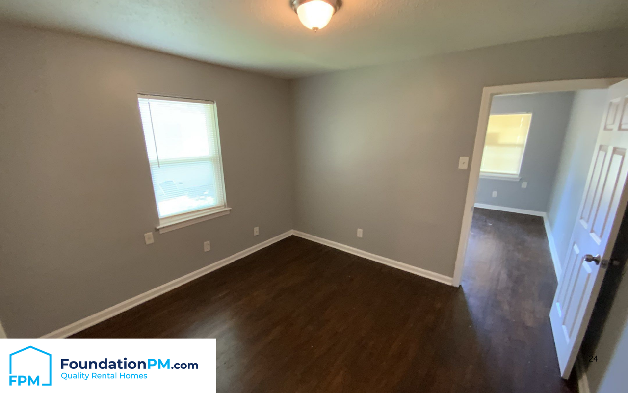 3050 Sinclair St - Photo 7 of 8