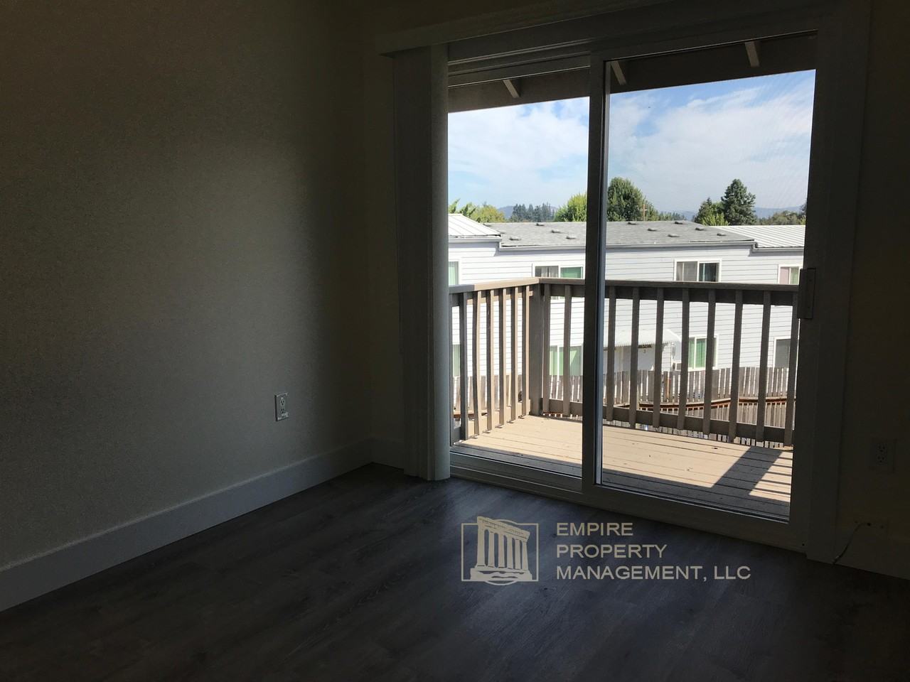 703 Kings Row - Photo 3 of 44