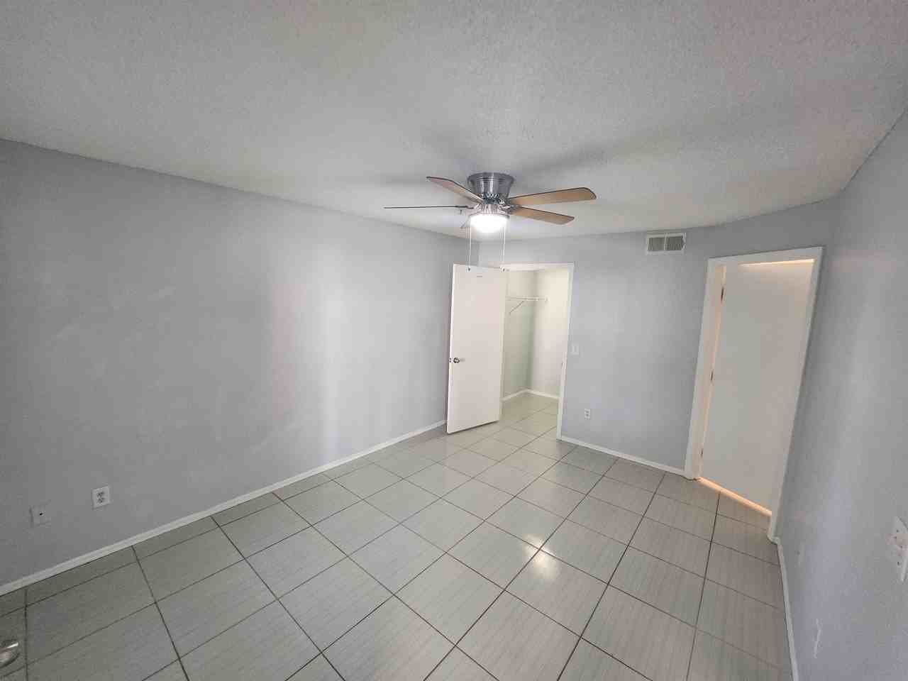 2207 Antigua Pl #1 - Photo 4 of 20