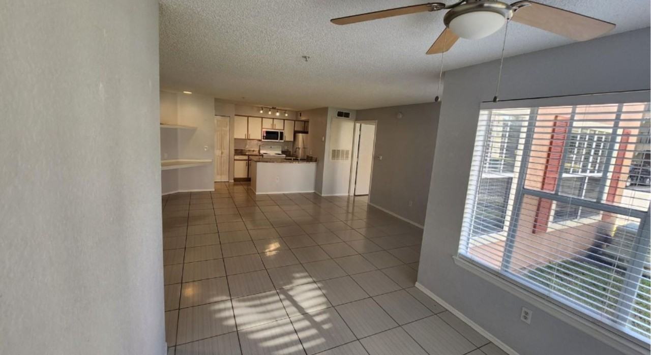 2207 Antigua Pl #1 - Photo 5 of 20