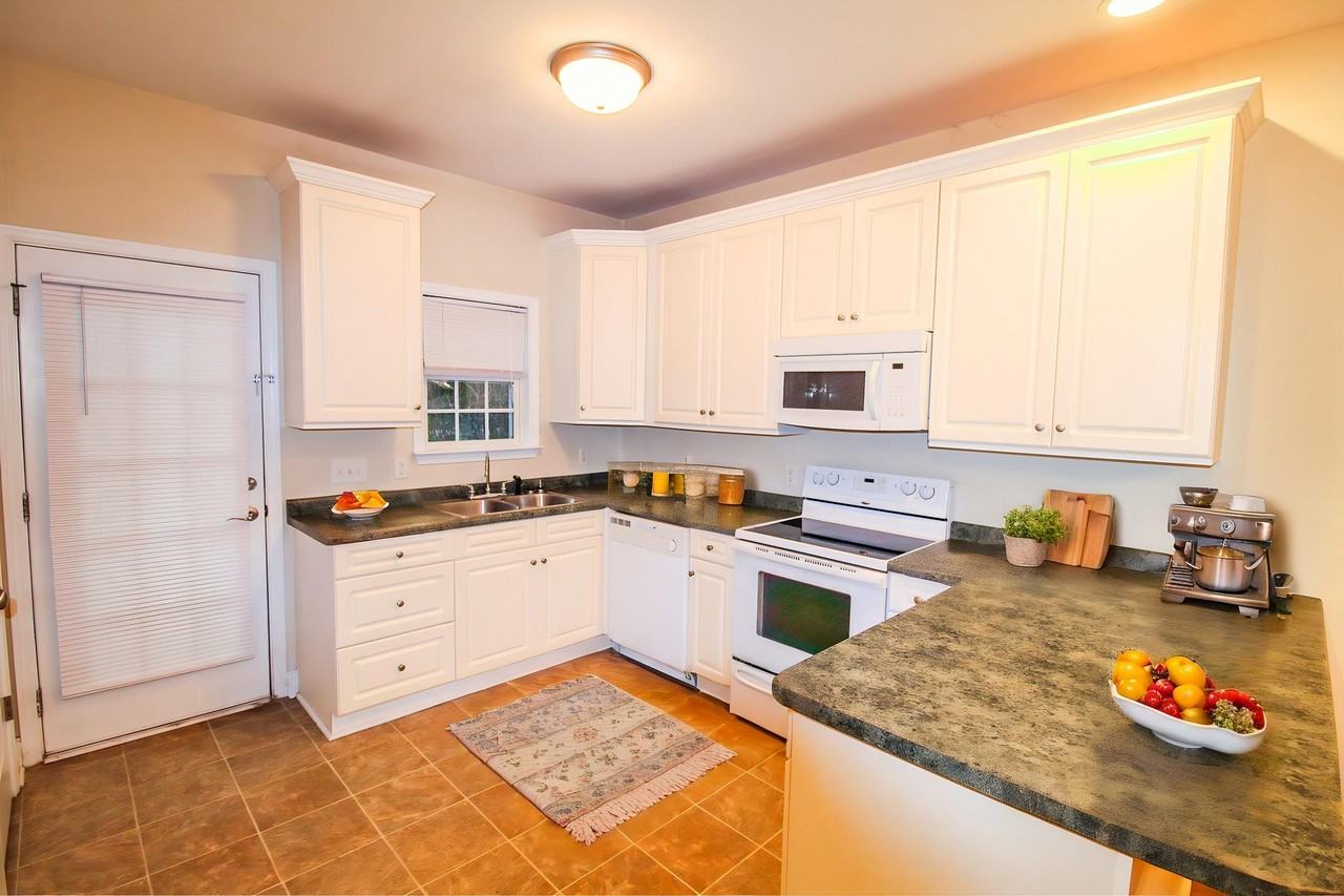 8100 Burkhalter Rd #605 - Photo 2 of 15