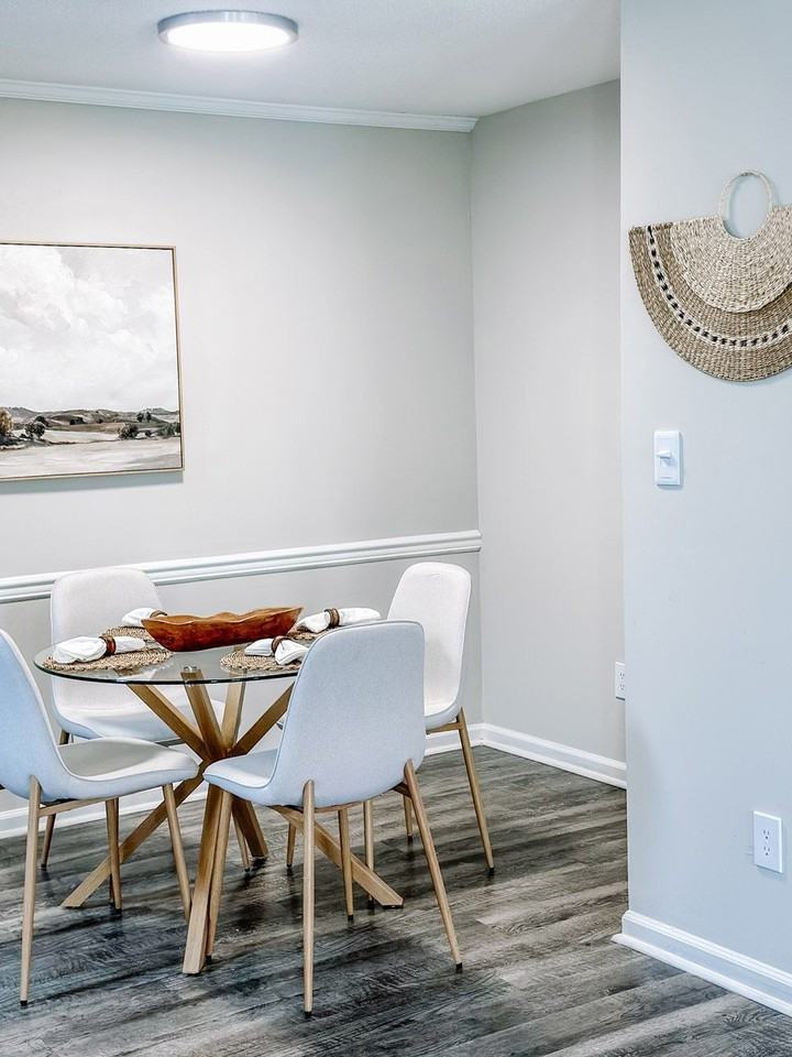 Hampton Center Apartments - Photo 3 of 19