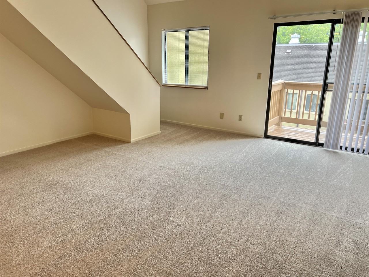 1002 Linden Ave #1 - Photo 4 of 24