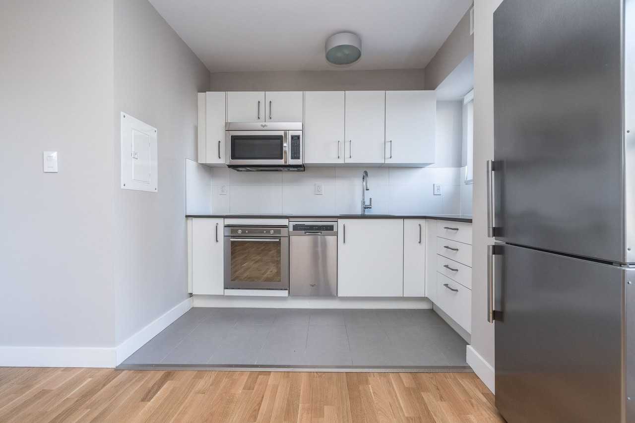 99 Tyndall Avenue - Photo 3 of 50