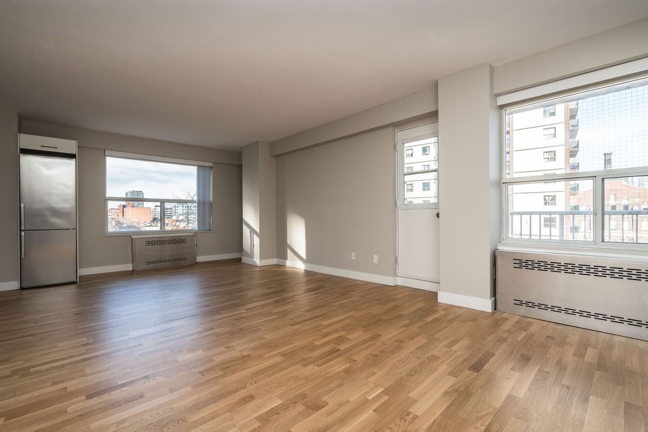 99 Tyndall Avenue - Photo 7 of 50
