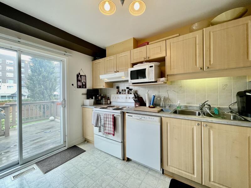 2030 Scully Way - Photo 2 of 12