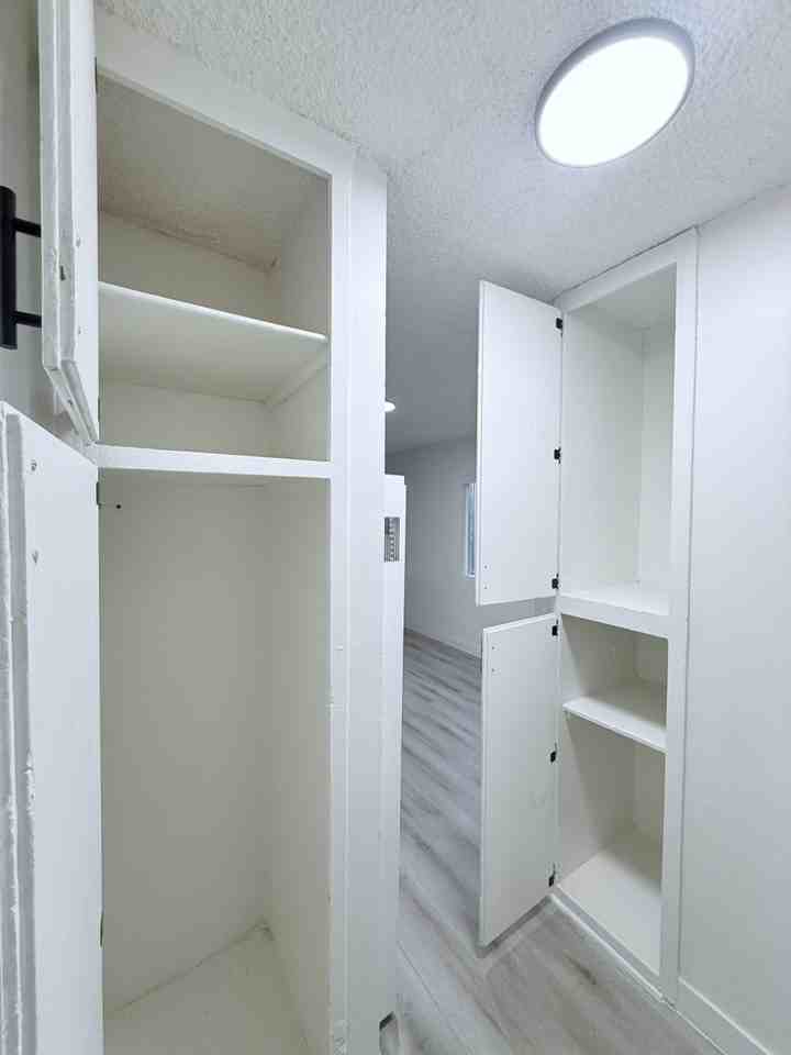 5039 Alhambra Ave - Photo 4 of 8