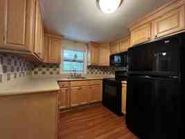 featured image of 8 Parkview Rd