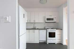 666 Spadina Ave #403 - Photo 1 of 1