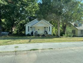 606 W Hill St - Photo 1 of 1