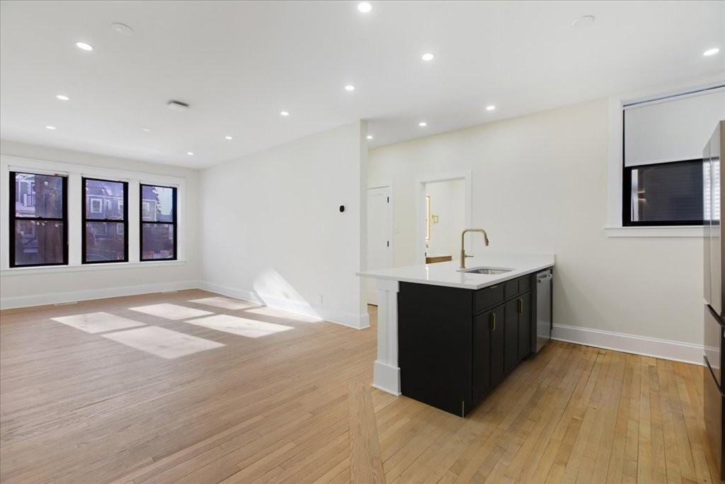 4636 N Hamilton Ave #3RF - Photo 5 of 12