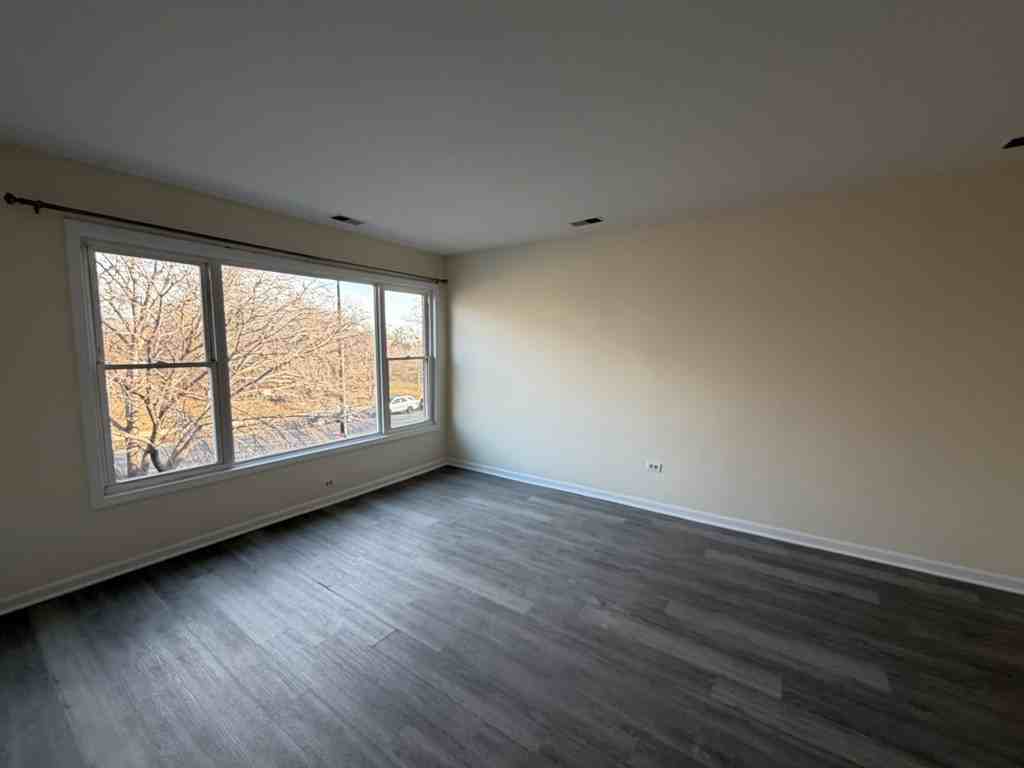 6323 W Fullerton Ave #2RF - Photo 3 of 12