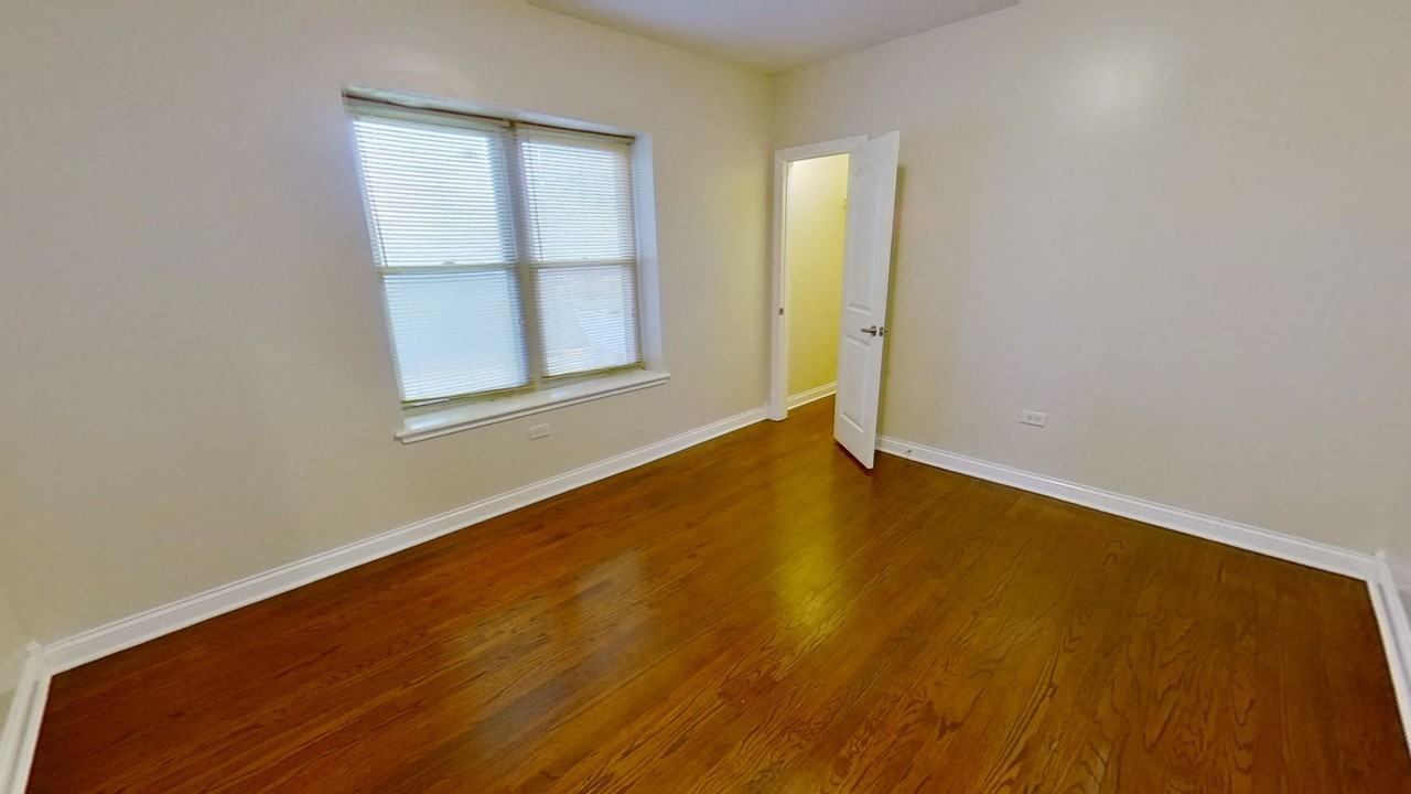 12013 S Eggleston Avenue - Photo 2 of 9