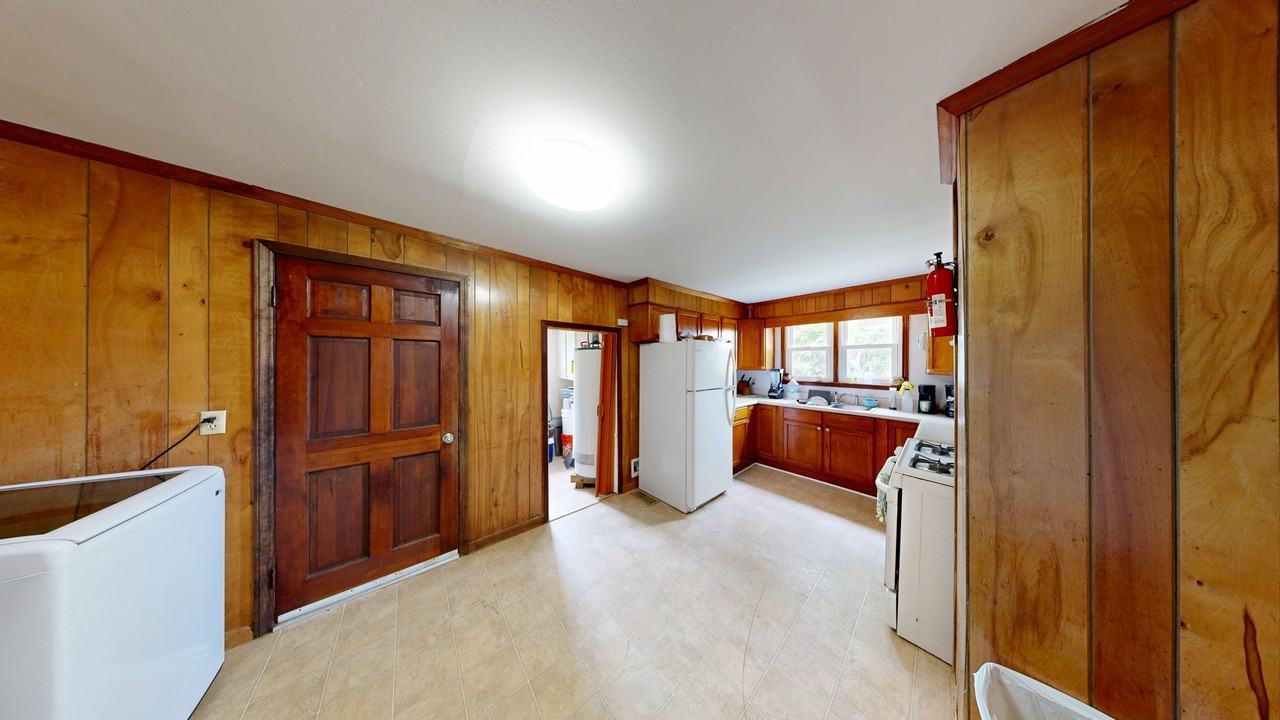 8066 Caratoke Hwy #15085329 - Photo 2 of 22