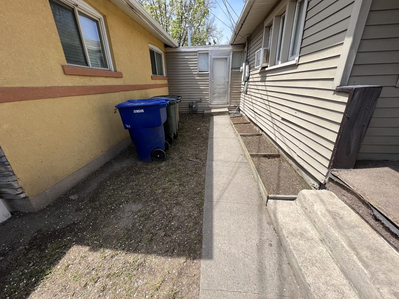 964 S James Ct - Photo 2 of 19