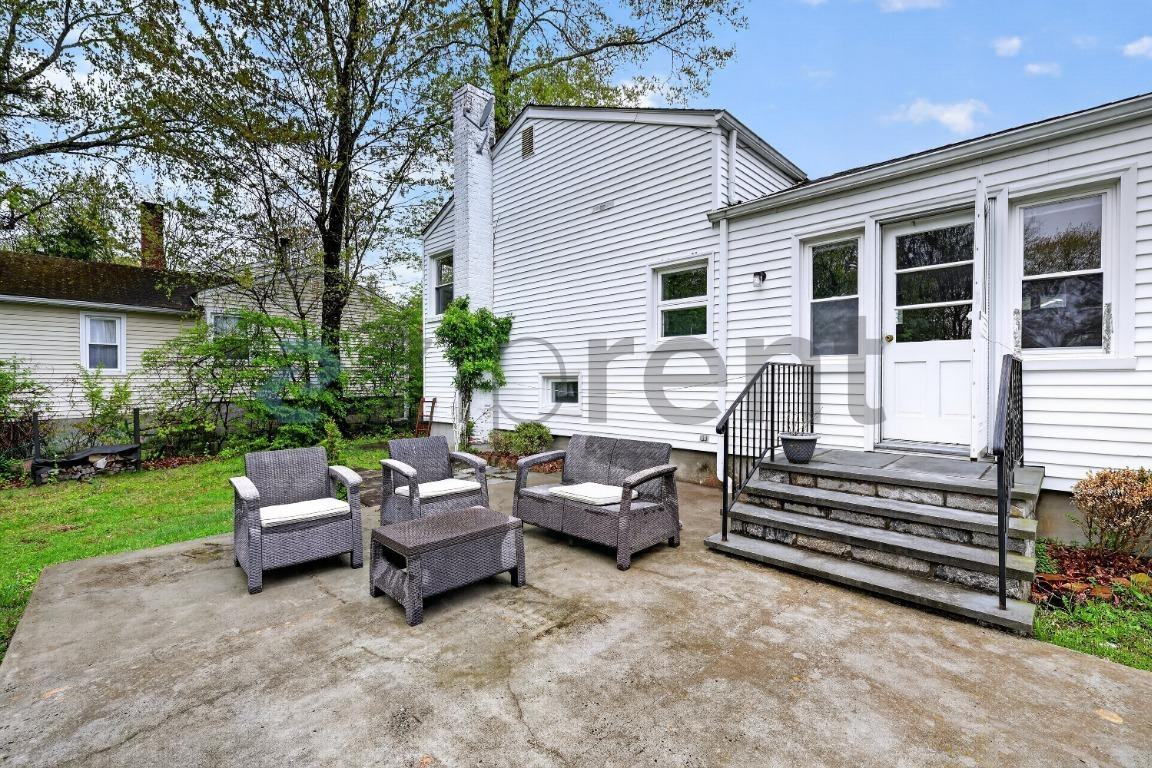 30 Mary Ln - Photo 2 of 33