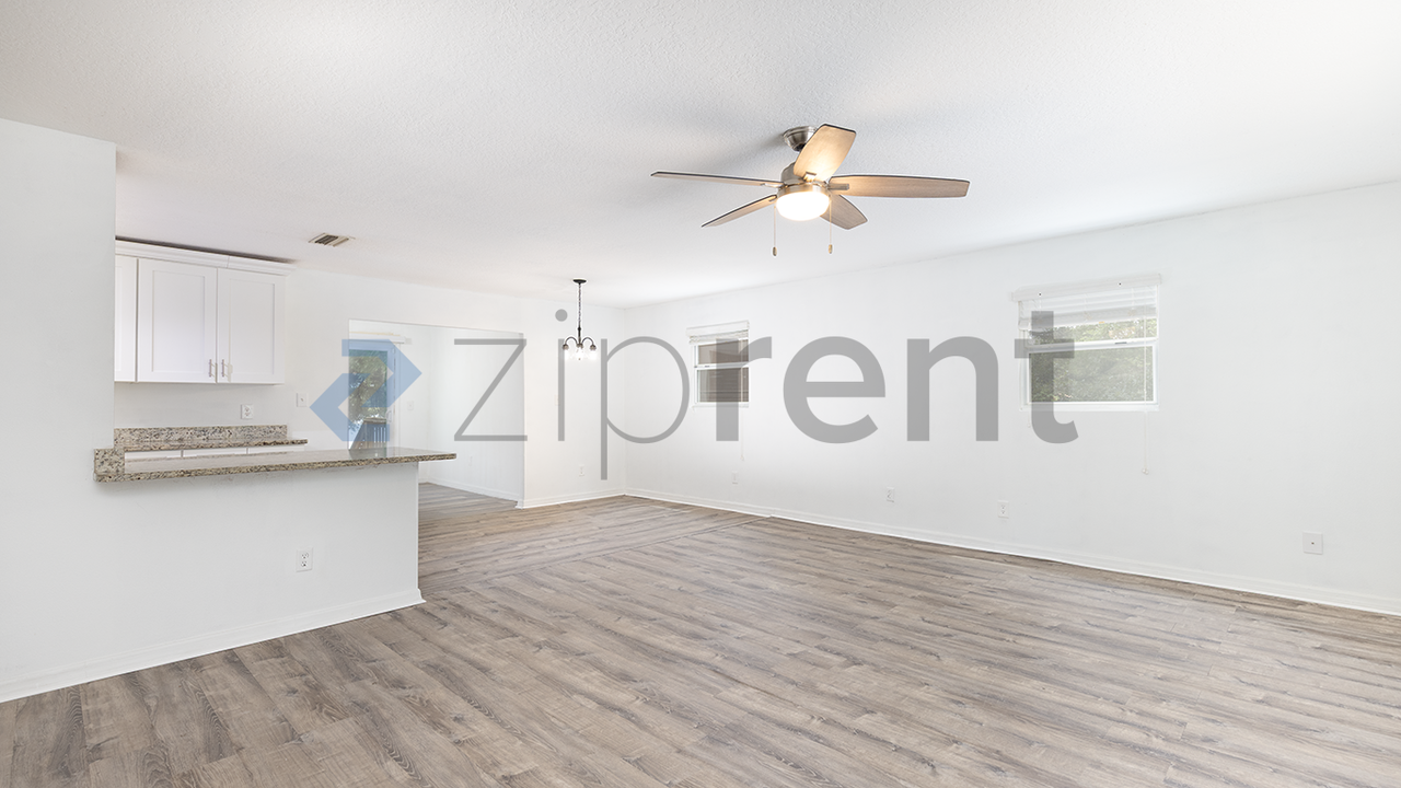 929 Pahoa St - Photo 4 of 21