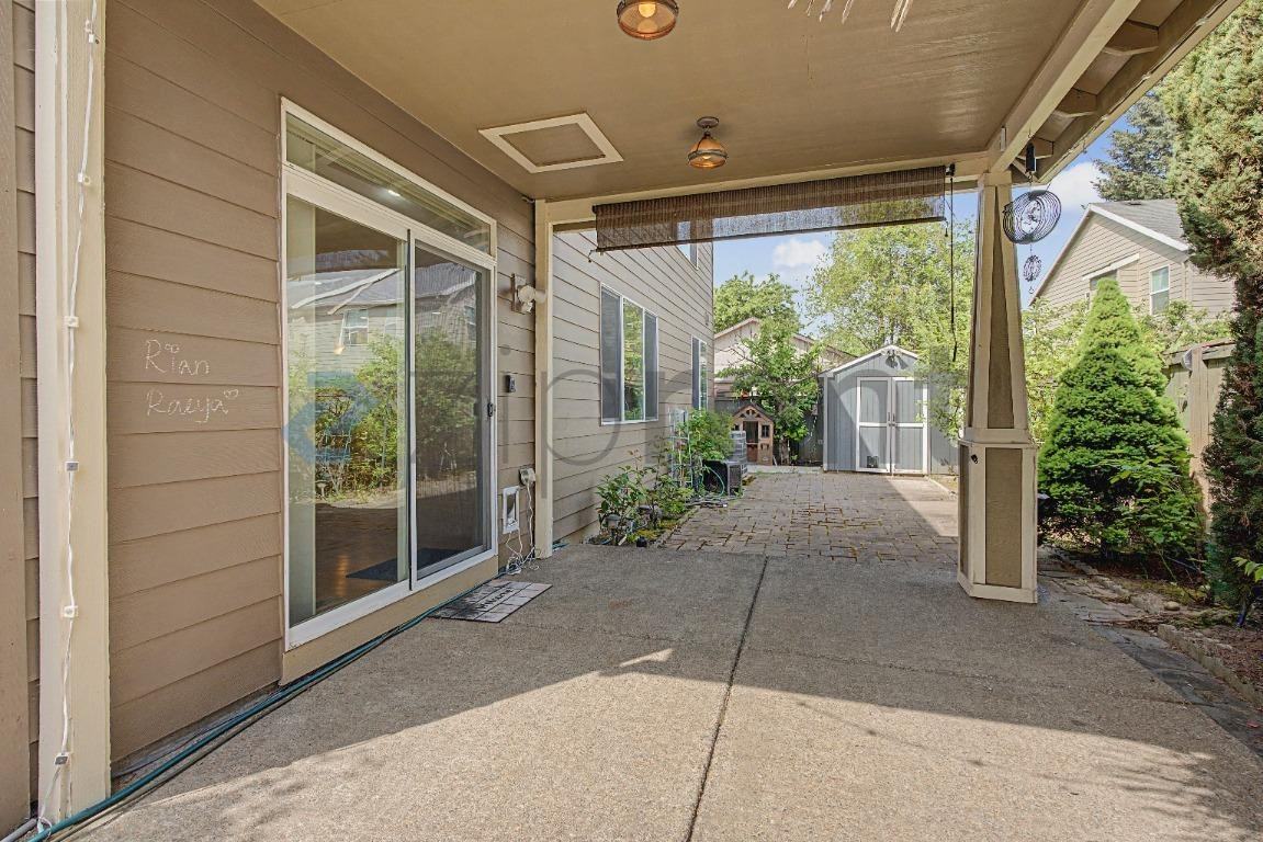 132 Ne 63rd Ave - Photo 4 of 39