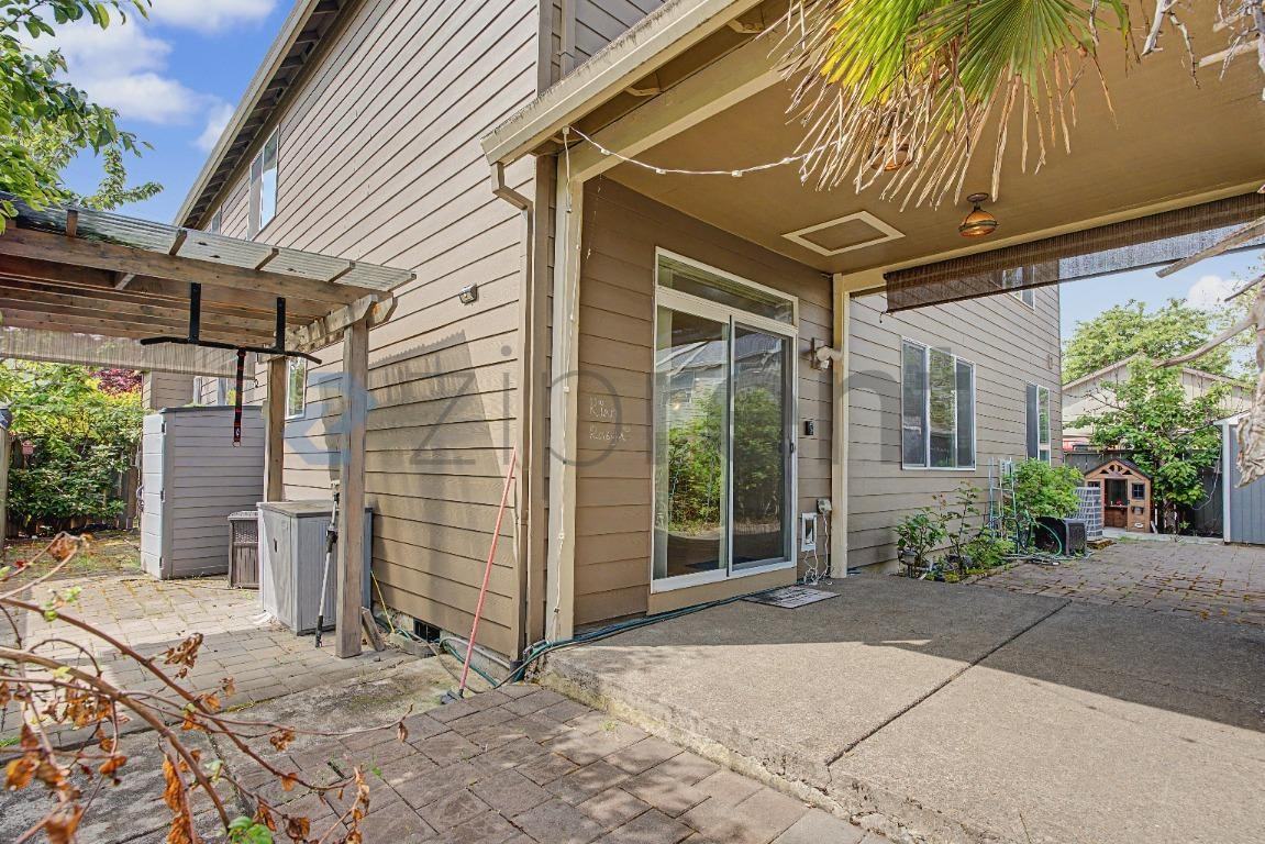 132 Ne 63rd Ave - Photo 5 of 39