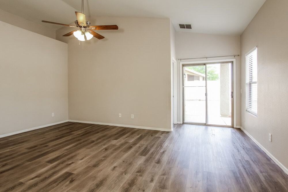 6350 W Hilton Ave - Photo 3 of 16