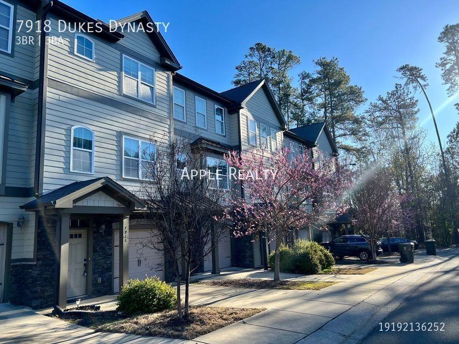 7918 Dukes Dynasty Dr - Photo 2 of 18