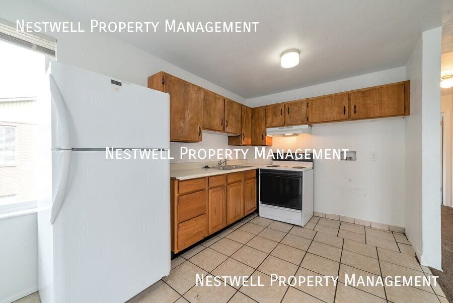 1881 W Lake Park Dr #3 - Photo 3 of 35